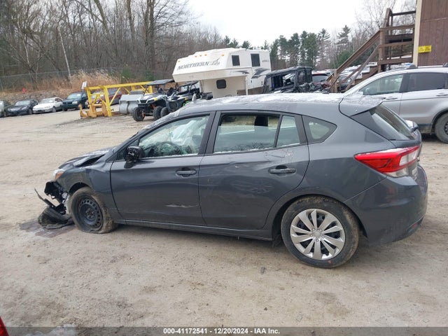 4S3GTAA68K3715804 Subaru Impreza 2.0i