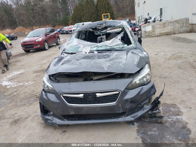 4S3GTAA68K3715804 Subaru Impreza 2.0i