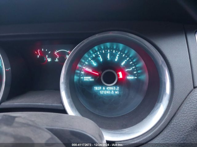 1ZVBP8AM3E5284414 Ford Mustang V6
