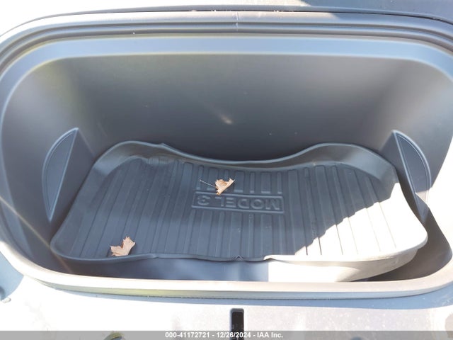 2024 TESLA MODEL Y 7SAYGDEE1RA249898 Photo 9