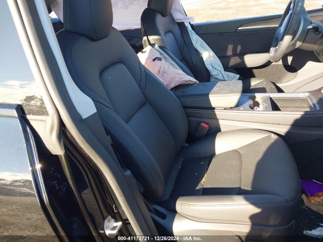 2024 TESLA MODEL Y 7SAYGDEE1RA249898 Photo 4