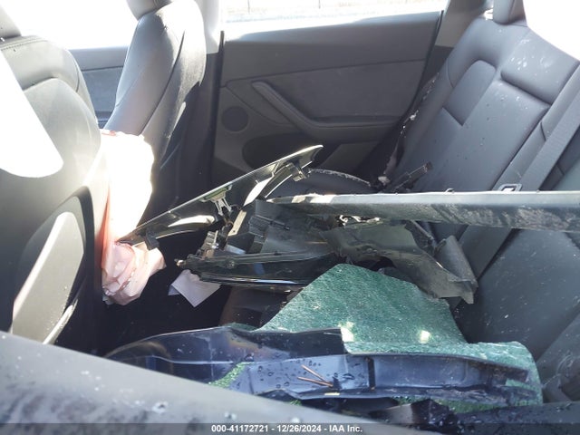 2024 TESLA MODEL Y 7SAYGDEE1RA249898 Photo 7