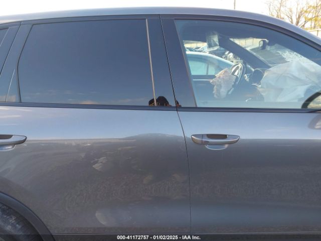 WP1AB2A22JLA60905 Porsche CAYENNE S