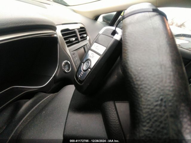 3FA6P0LU3HR305272 Ford Fusion Hybrid Se