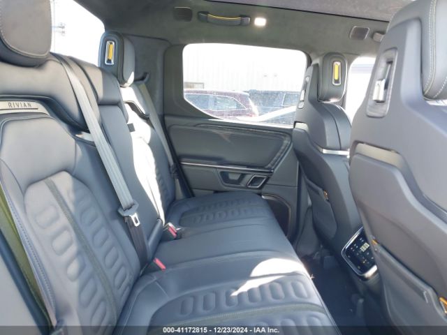 2022 RIVIAN R1T 7FCTGAAA2NN006098 Photo 7