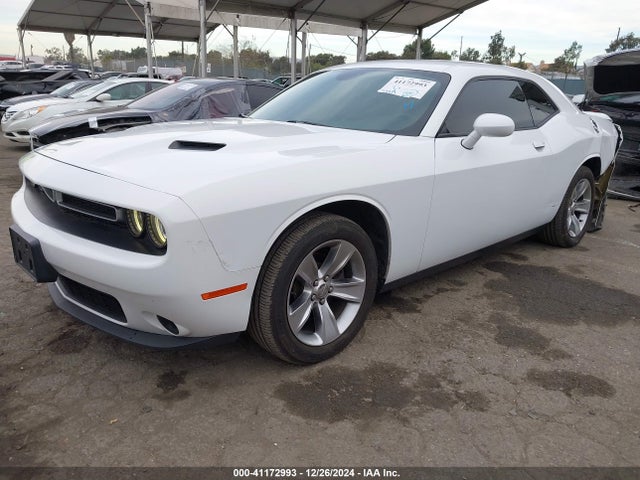 Dodge Challenger Sxt 2018 2C3CDZAG3JH183705 Image 2
