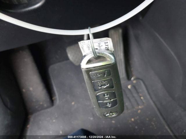 3MYDLBYV8HY170601 Toyota YARIS IA
