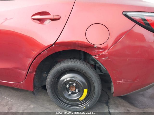 3MYDLBYV8HY170601 Toyota YARIS IA