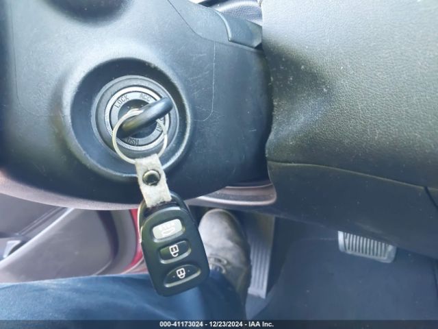 5NPDH4AE1FH581614 Hyundai ELANTRA SE