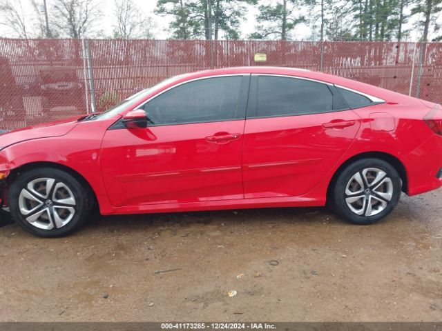 2HGFC2F5XHH507688 Honda Civic Lx