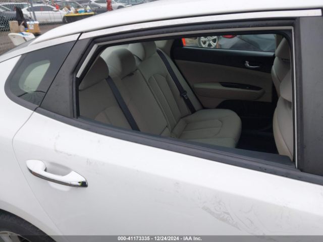 KNAGT4L38G5098529 KIA Optima Lx