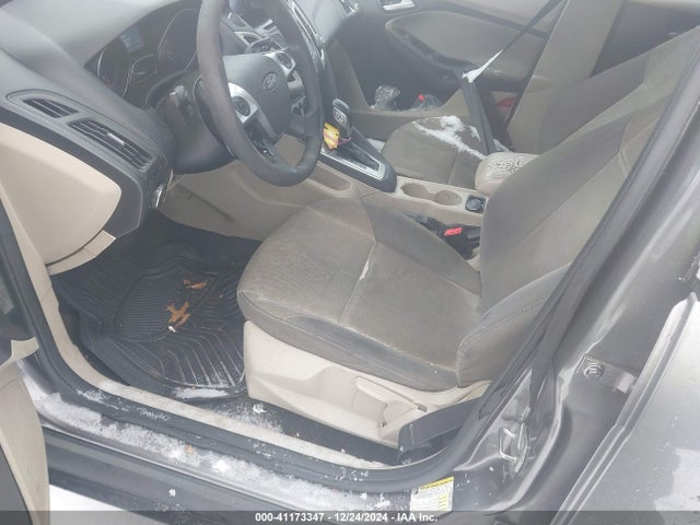 Ford FOCUS SE 2014 1FADP3K28EL242334 Image 5