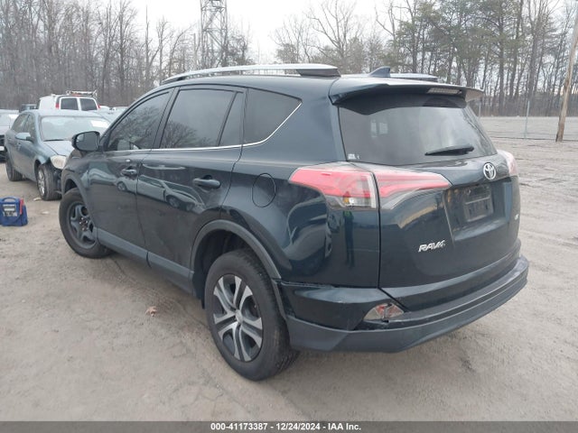 Toyota RAV4 LE 2017 JTMZFREV9HJ111733 Image 3