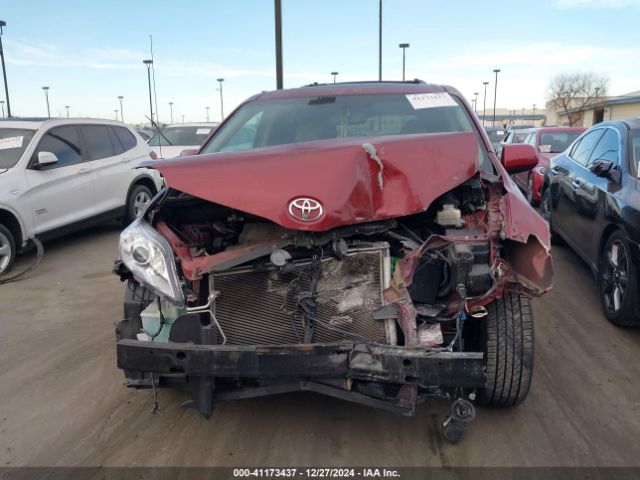 5TDYK3DCXES464727 Toyota Sienna Xle/limited