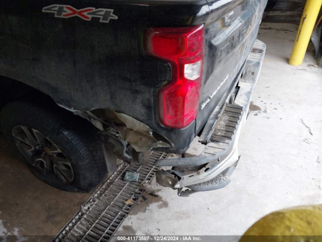 1GCPDKEK8NZ637083 Chevrolet Silverado 1500 4wd  Short Bed Lt With 2fl