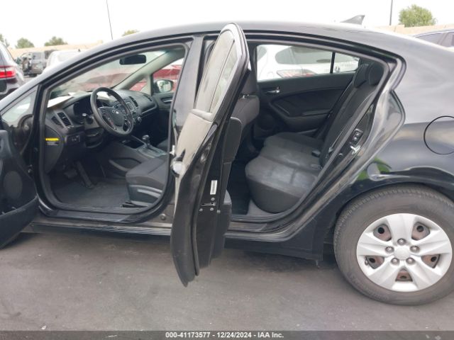KNAFK4A66E5211984 KIA FORTE LX