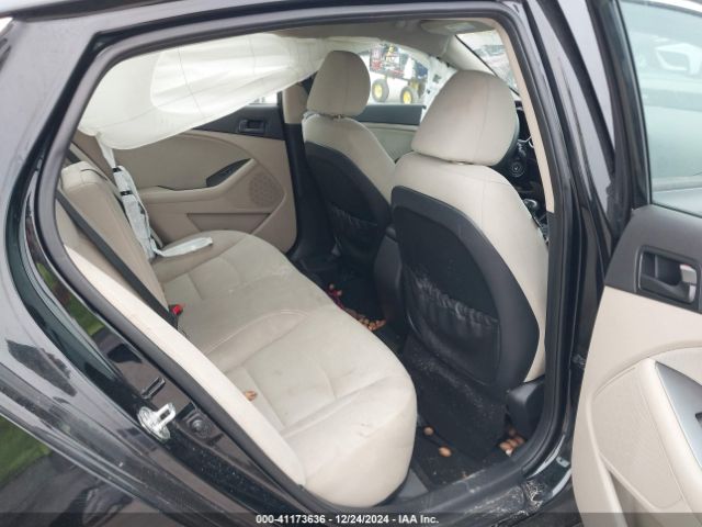 5XXGM4A79EG332403 KIA Optima Lx
