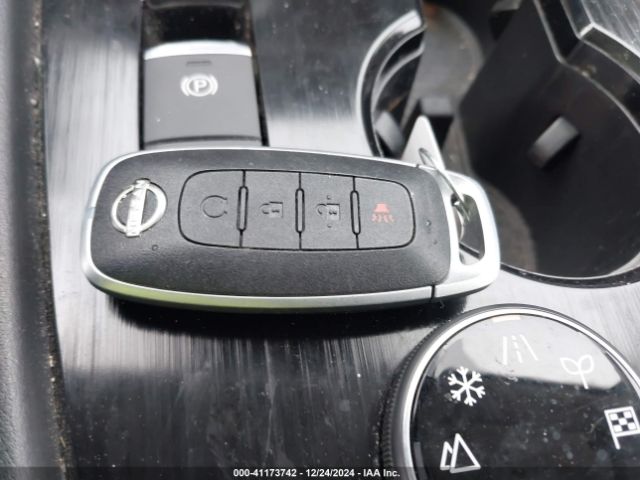 JN8BT3BB6PW473459 Nissan Rogue Sv Intelligent Awd