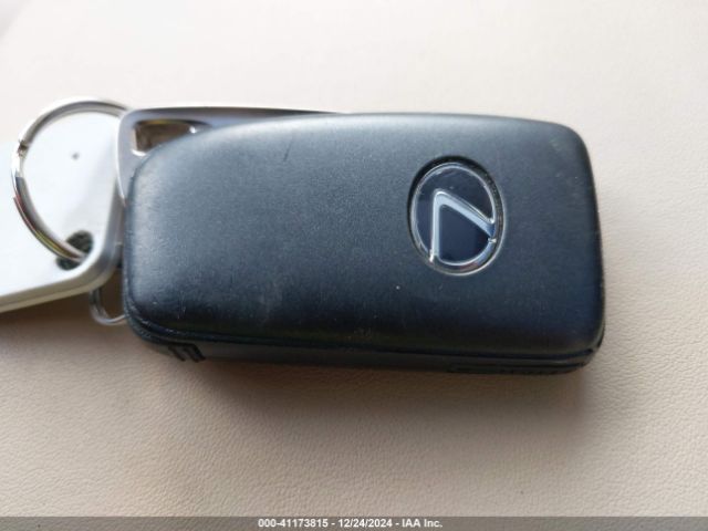2T2HZMDA3NC321509 Lexus RX 350