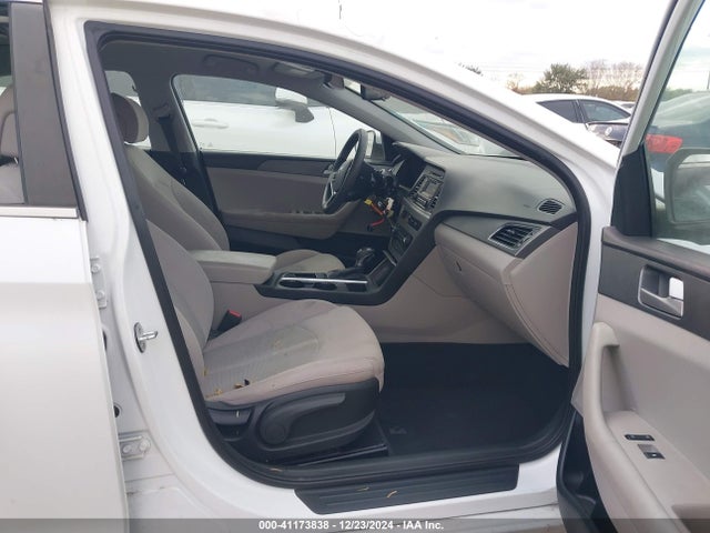 Hyundai Sonata 2016 5NPE24AF7GH404579 Image 5