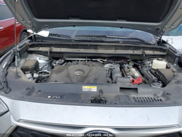 5TDGZRAH9NS129579 Toyota Highlander Xle