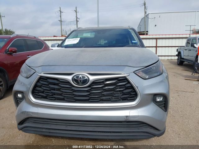 5TDGZRAH9NS129579 Toyota Highlander Xle
