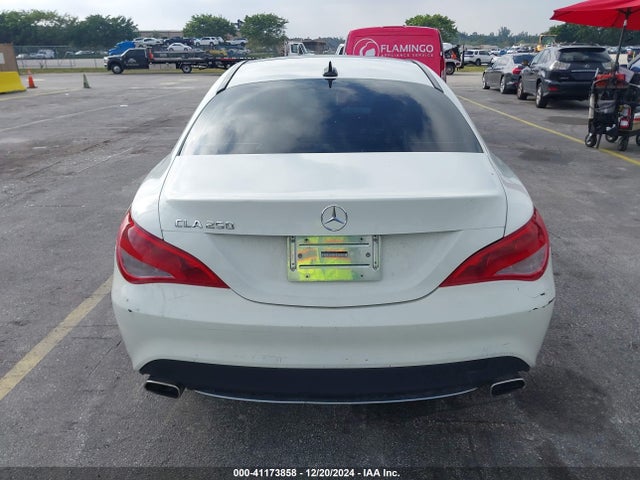 Mercedes-Benz CLA 250 2015 WDDSJ4EB2FN192725 Image 16