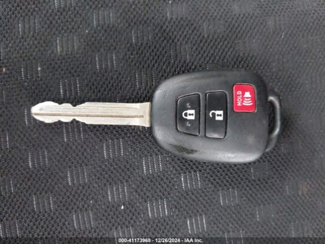 JTKKUPB45E1045712 Scion XD
