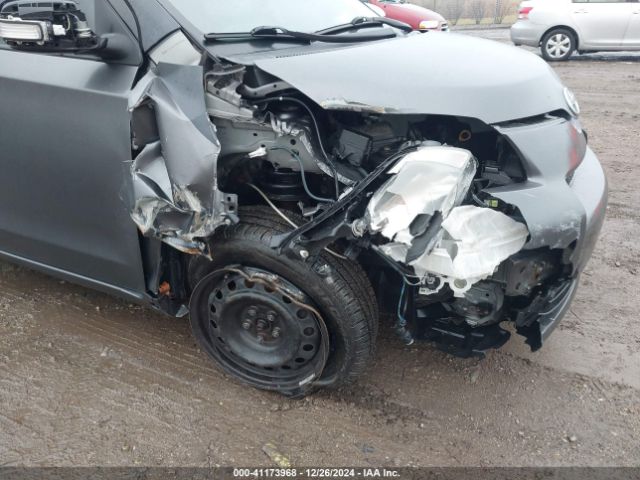 JTKKUPB45E1045712 Scion XD