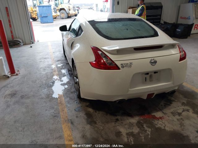 2017 NISSAN 370Z JN1AZ4EH2HM953350 Photo 2