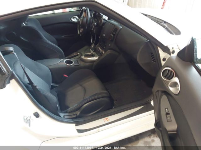 2017 NISSAN 370Z JN1AZ4EH2HM953350 Photo 4