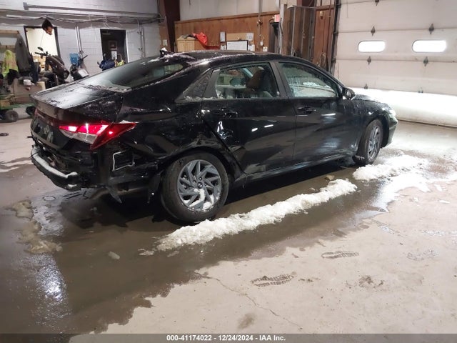 KMHLM4DG0RU813940 Hyundai ELANTRA SEL