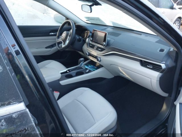 1N4BL4DV9SN305716 Nissan Altima Sv Fwd