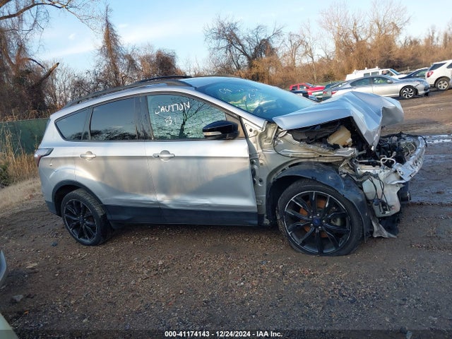 Ford Escape Titanium 2017 1FMCU9J96HUA99555 Image 14