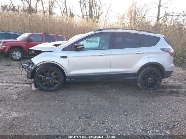 Ford Escape Titanium 2017 1FMCU9J96HUA99555 Image 15