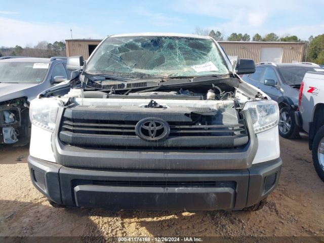 5TFUW5F13GX569472 Toyota Tundra Sr 5.7l V8