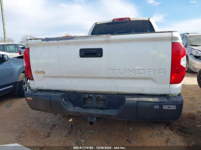 5TFUW5F13GX569472 Toyota Tundra Sr 5.7l V8