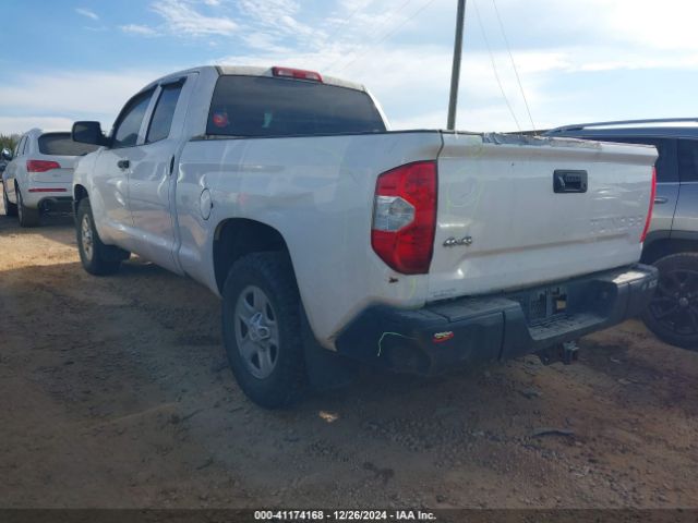 5TFUW5F13GX569472 Toyota Tundra Sr 5.7l V8