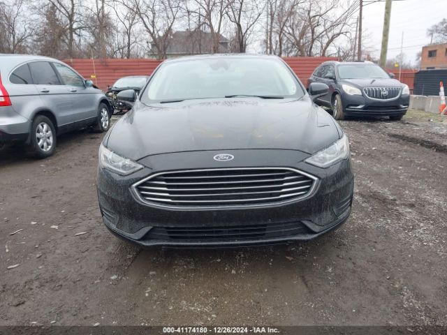 3FA6P0HD8LR166967 Ford FUSION SE
