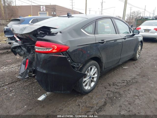 3FA6P0HD8LR166967 Ford FUSION SE