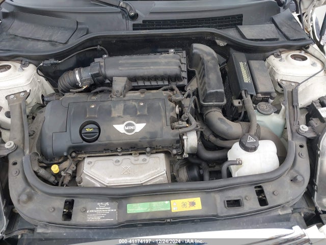 2010 MINI COOPER HARDTOP WMWMF3C54ATZ66213 Photo 9