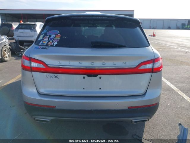 2LMTJ6LR5GBL24674 Lincoln Mkx Reserve