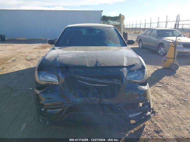 2C3CCABG0KH573293 Chrysler 300 300s
