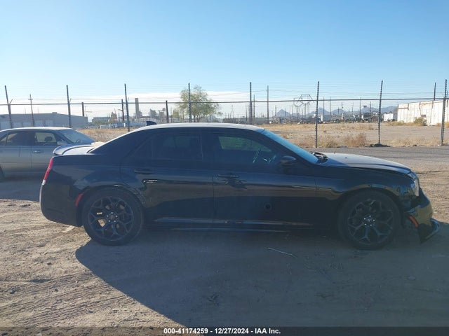 2C3CCABG0KH573293 Chrysler 300 300s