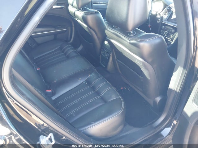 2C3CCABG0KH573293 Chrysler 300 300s
