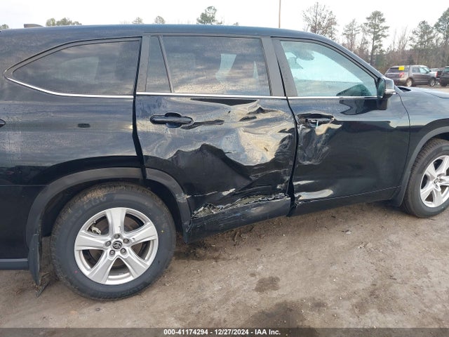 5TDKDRBH1PS038526 Toyota Highlander Le