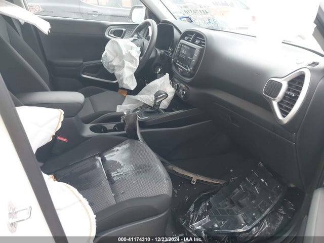 KIA SOUL LX 2024 KNDJ23AUXR7236743 Image 5