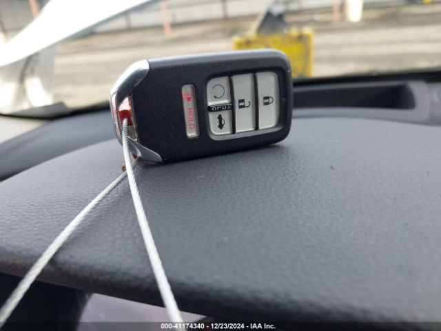 1HGCV3F95NA027008 Honda Accord Hybrid Touring
