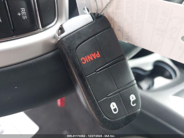 3C4PDCBB6KT833892 Dodge JOURNEY SE