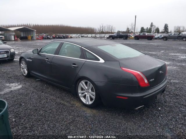 2012 JAGUAR XJL SAJWA2GB4CLV30762 Photo 2